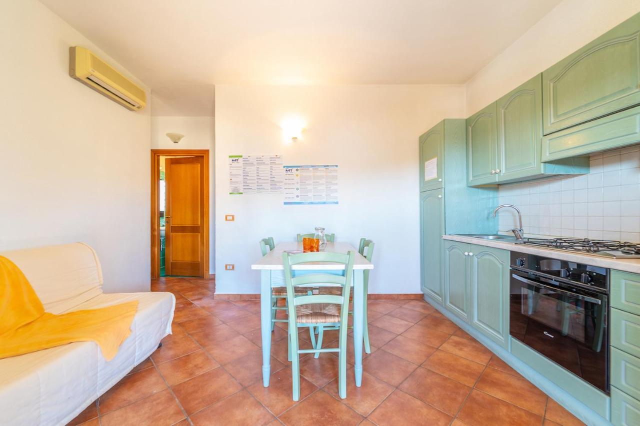 Aparthotel Il Faro San Teodoro Extérieur photo